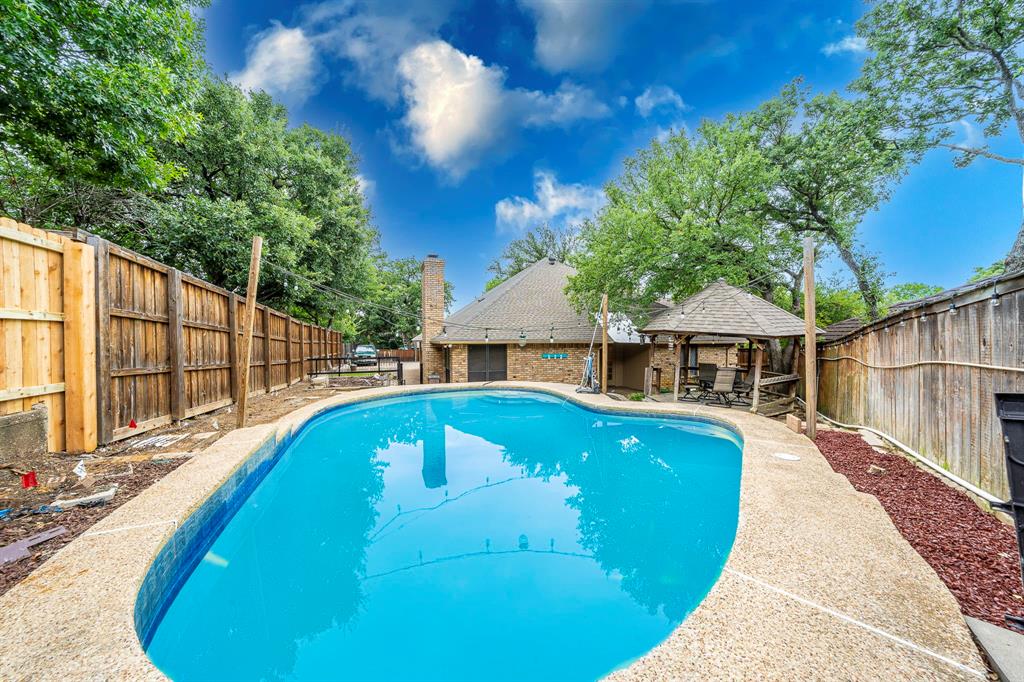 Mc Kamy Lakes Estates - Residential