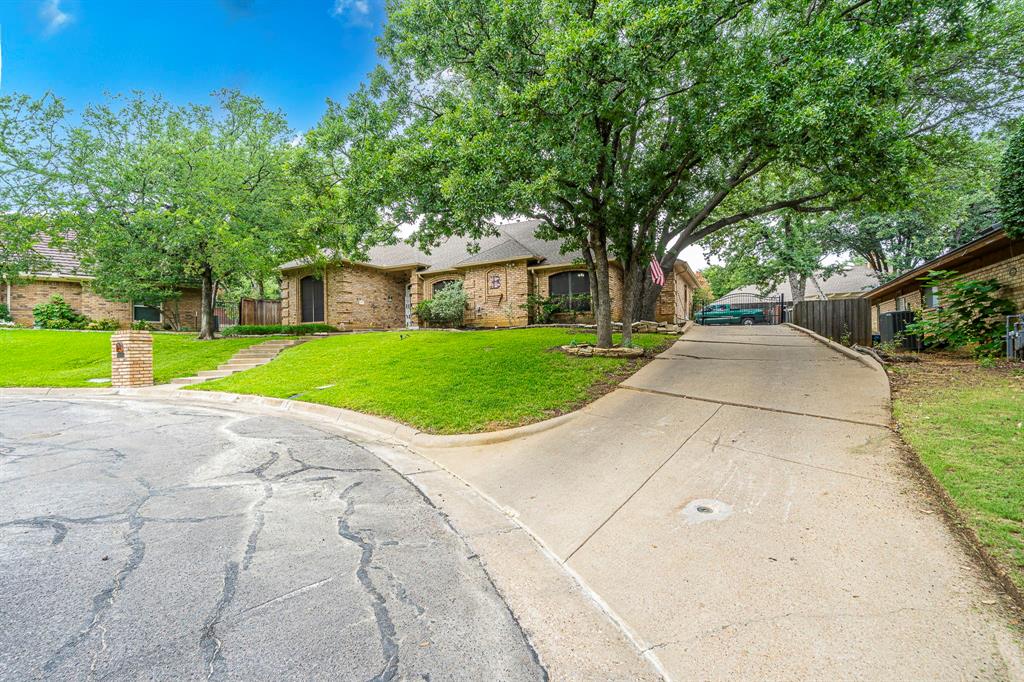 Mc Kamy Lakes Estates - Residential