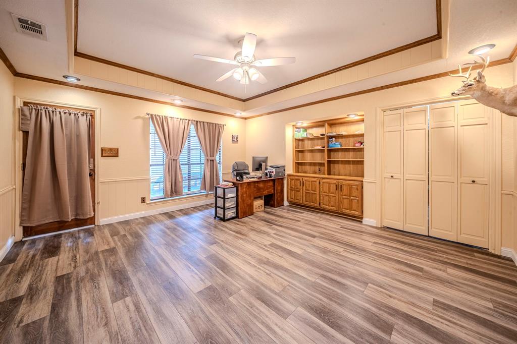 Mc Kamy Lakes Estates - Residential