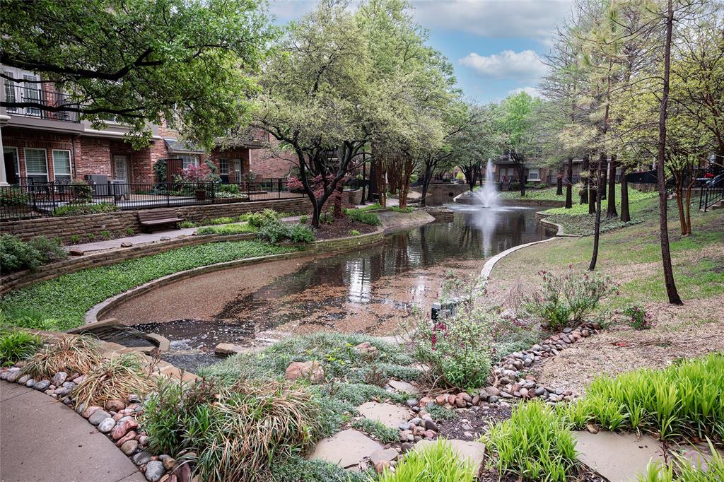 Towne Lake - Residential