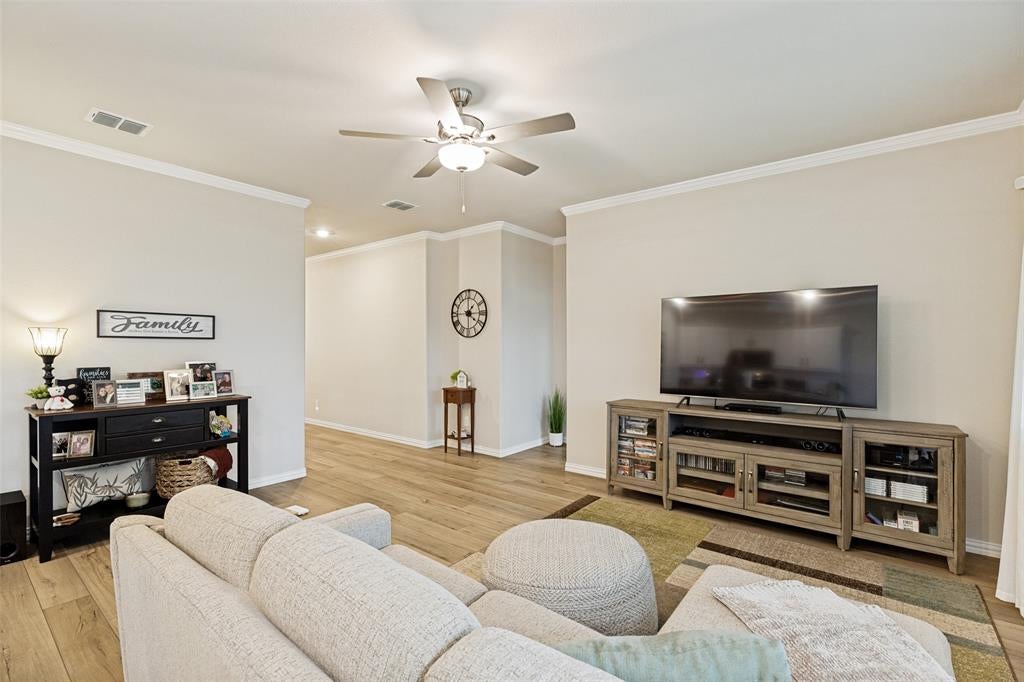 1442 Mesquite Lane