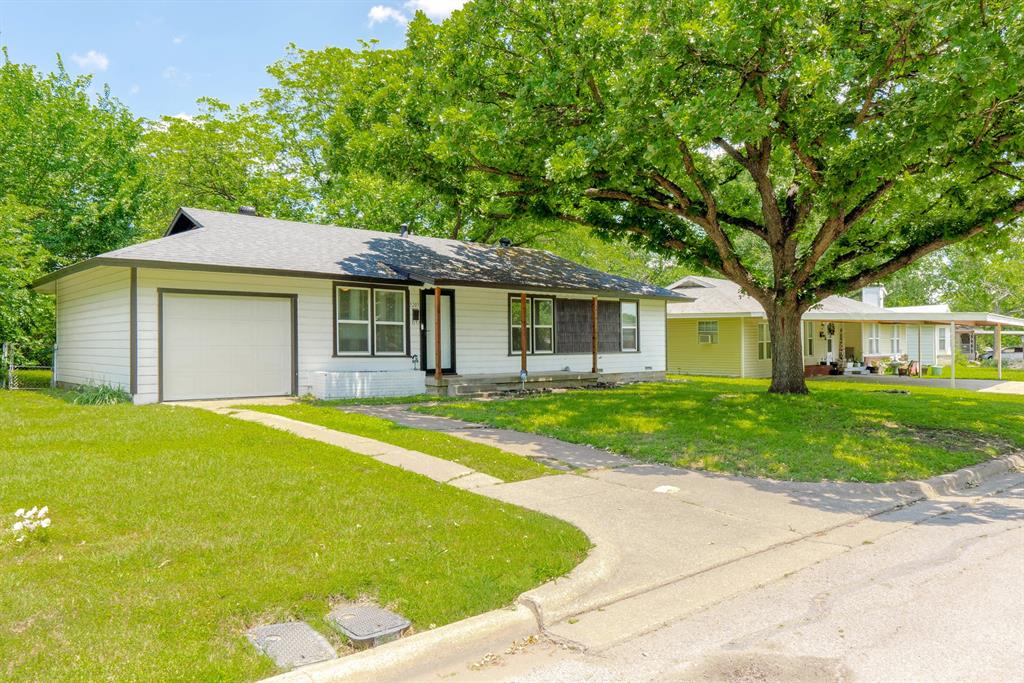 5205 Stephanie Drive