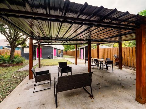 Tiny photo for 421 Martinique Avenue, Dallas, TX 75223 (MLS # 21100066)