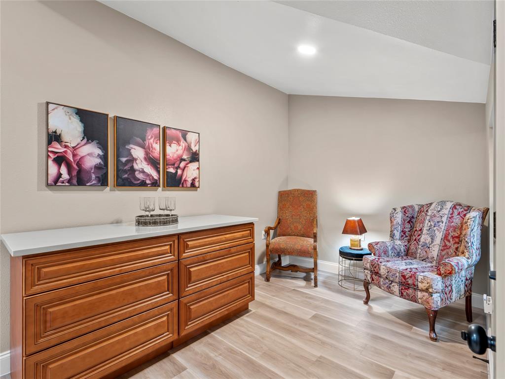 Mount Auburn - Residential