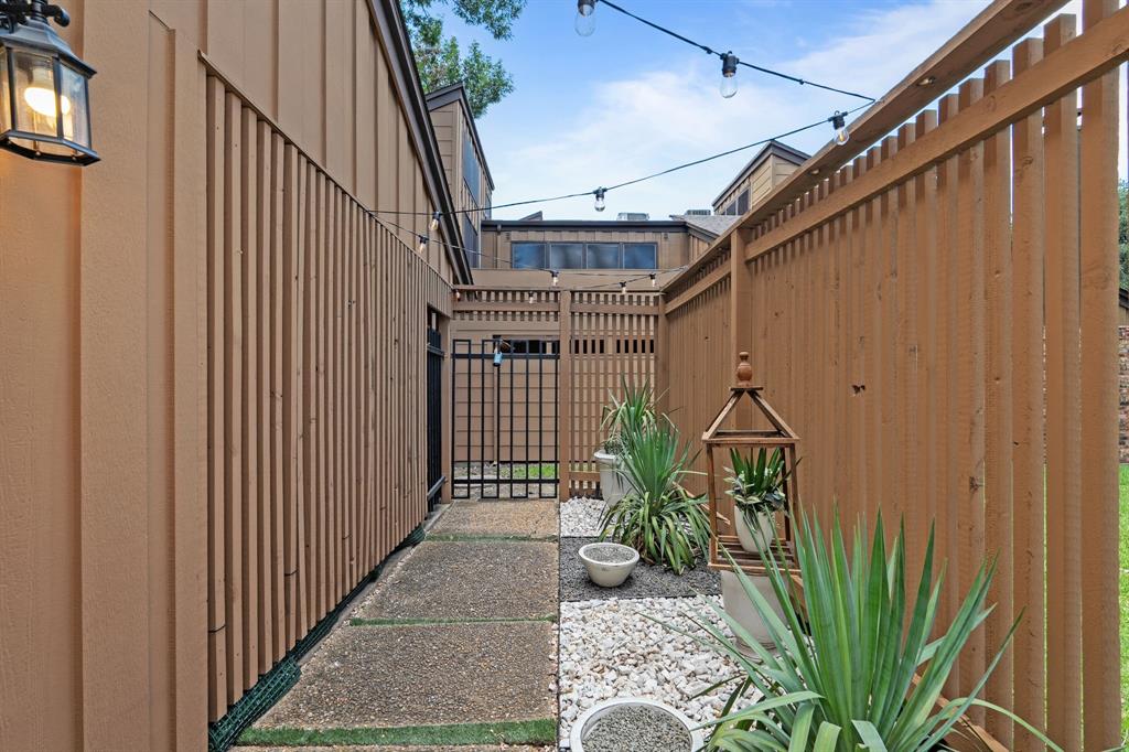 Oakbrook On Brookhaven Ph 01 - Residential