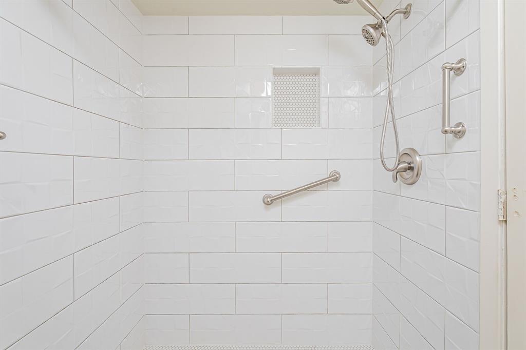 Oakbrook On Brookhaven Ph 01 - Residential