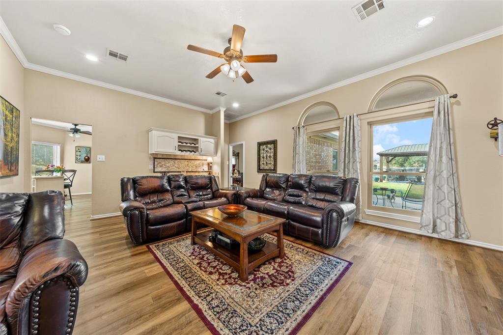 525 Taylor Oaks Drive
