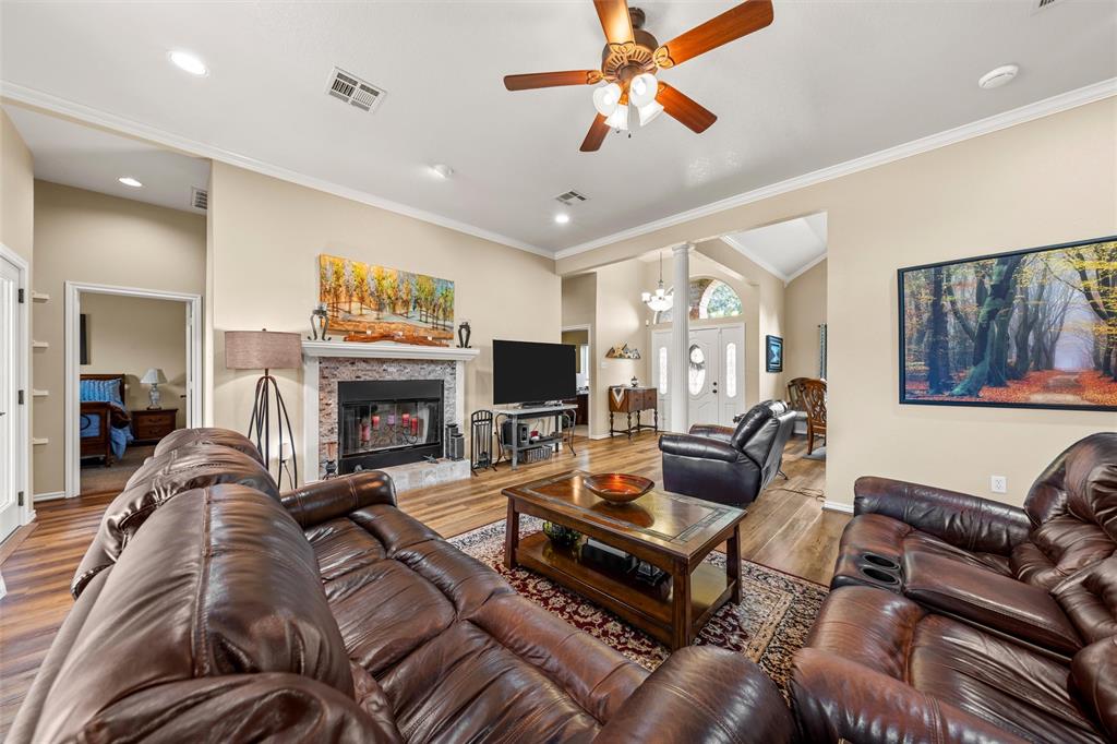 525 Taylor Oaks Drive