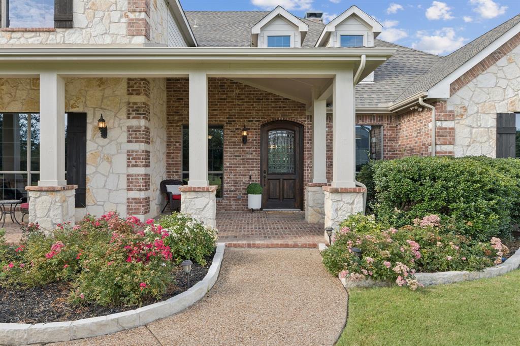 91 Stone Hinge Drive
