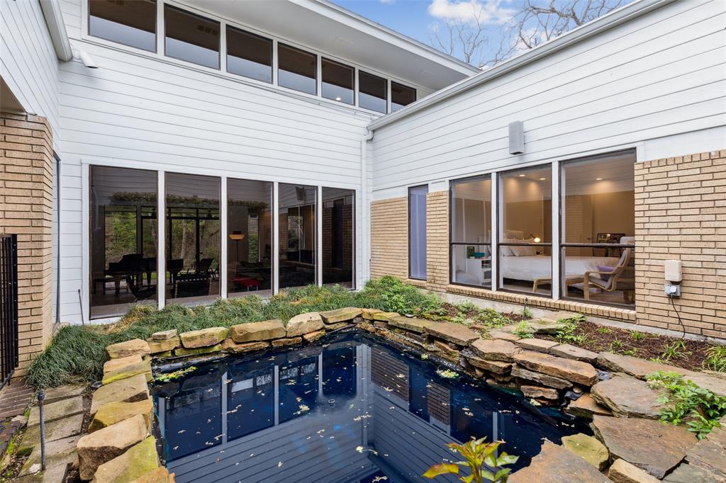 Cloisters Rev - Residential