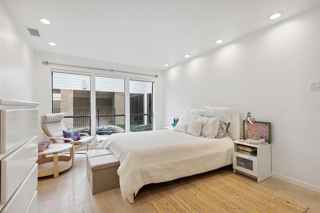 Cloisters Rev - Residential