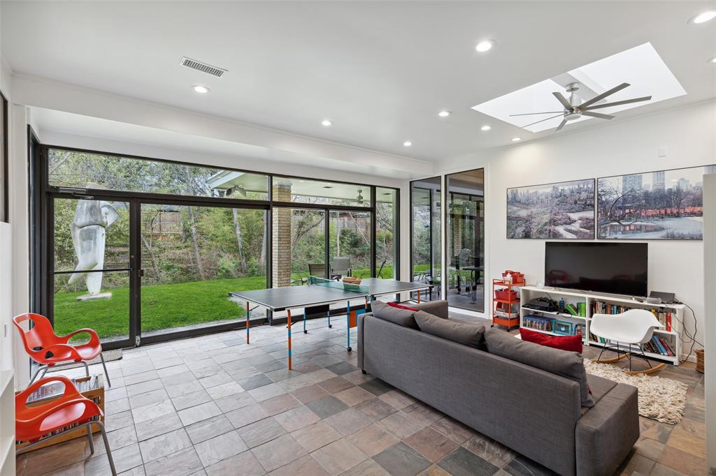 Cloisters Rev - Residential