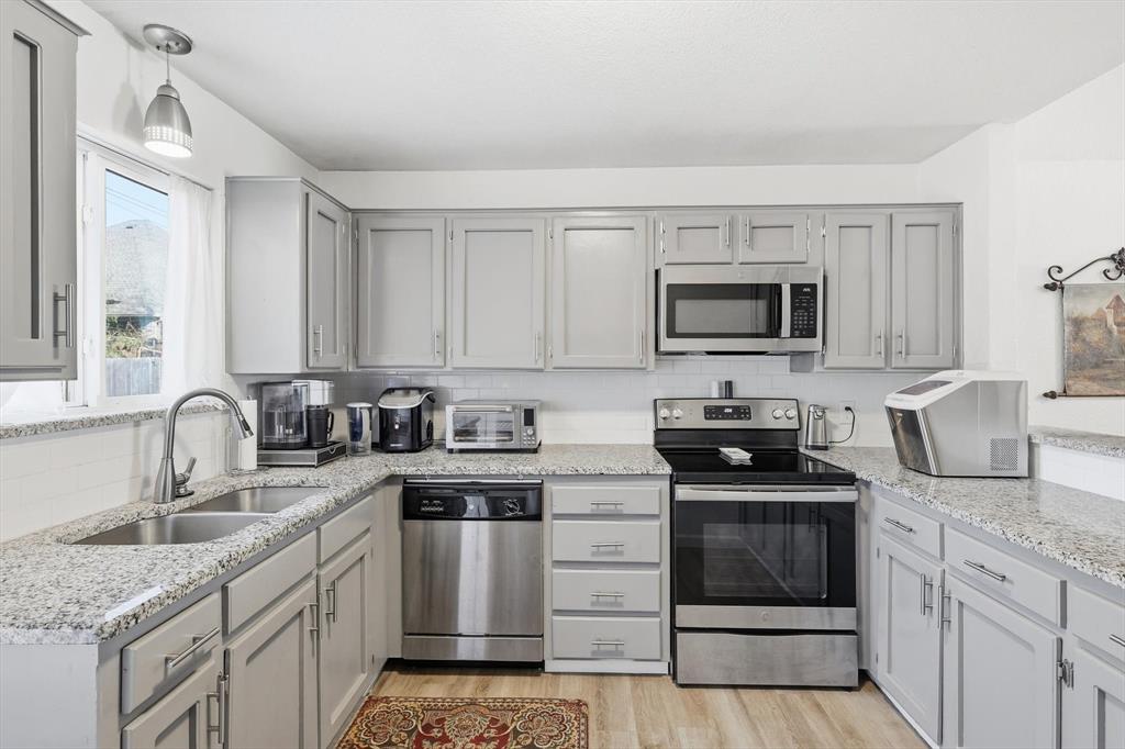 Windcrest Estates Add - Residential