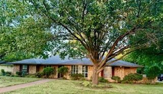 3001 Redbud Trail