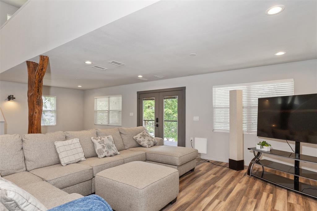 Westwood Beach 01 - Residential