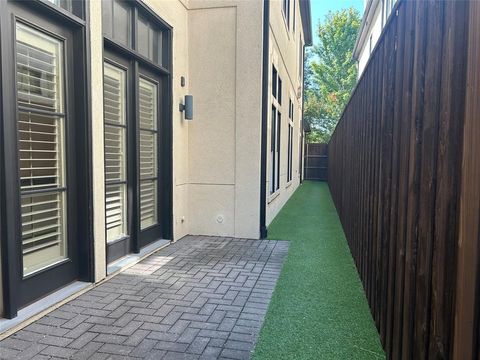 Tiny photo for 4122 University Boulevard, University Park, TX 75205 (MLS # 21038050)