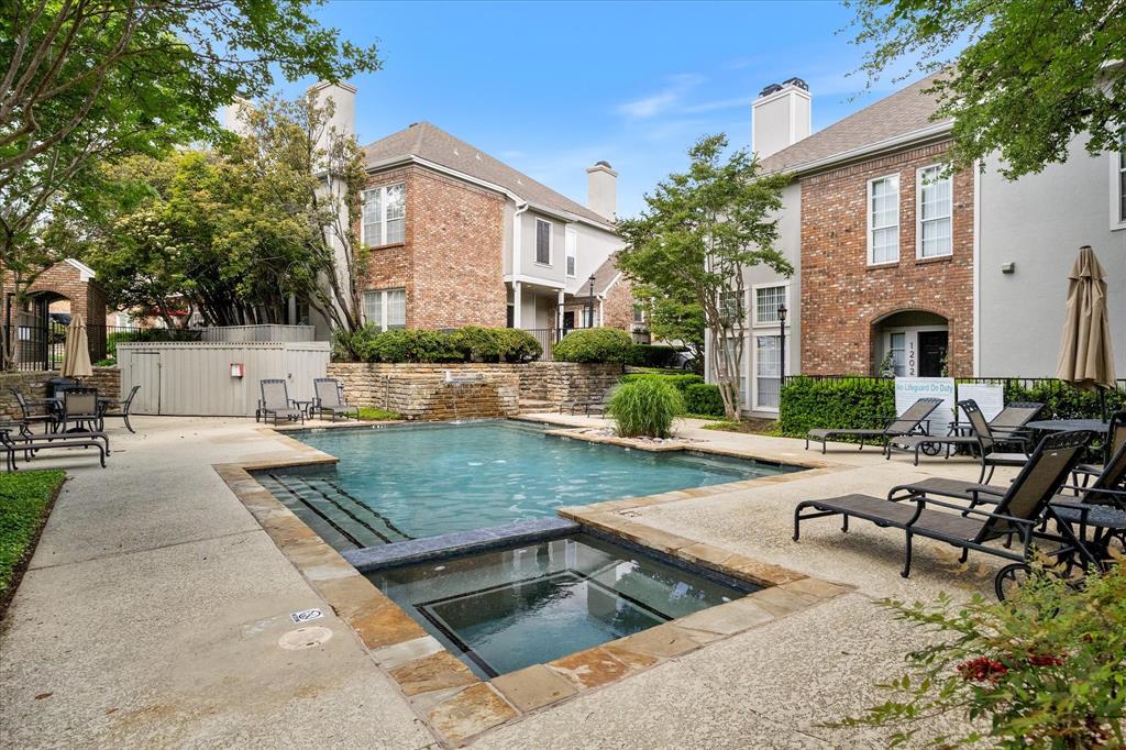 Montfort Twnhms - Residential