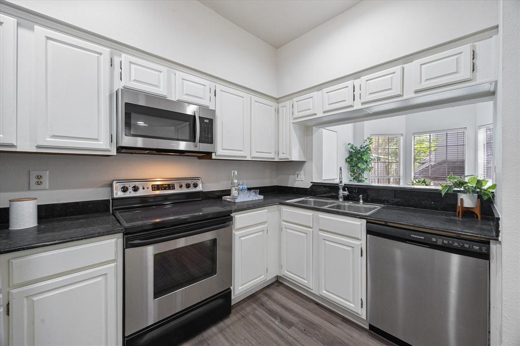 Montfort Twnhms - Residential