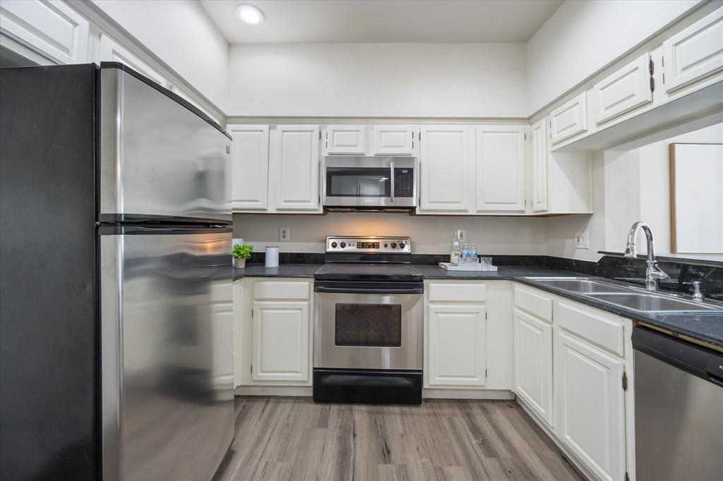 Montfort Twnhms - Residential