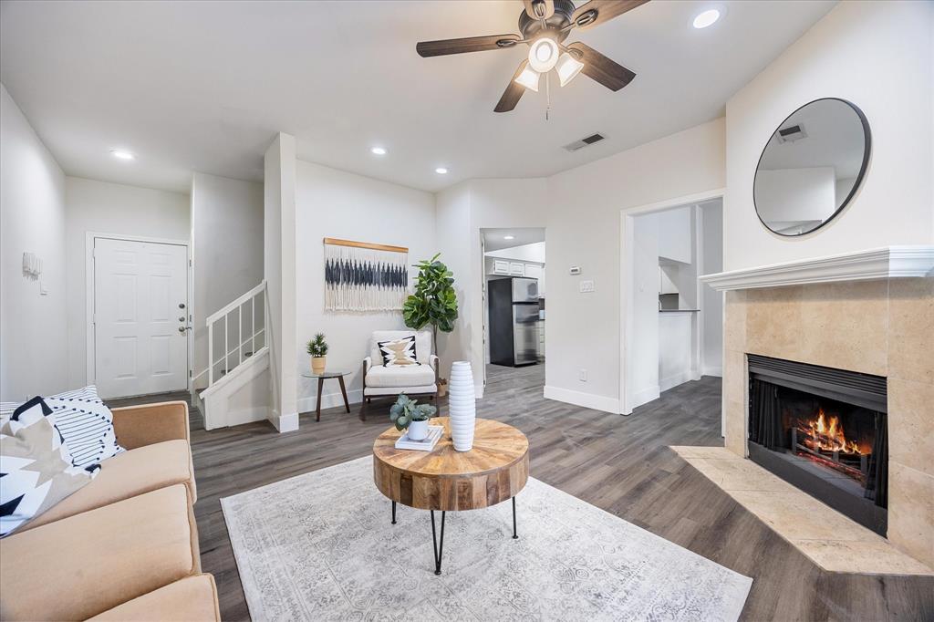 Montfort Twnhms - Residential