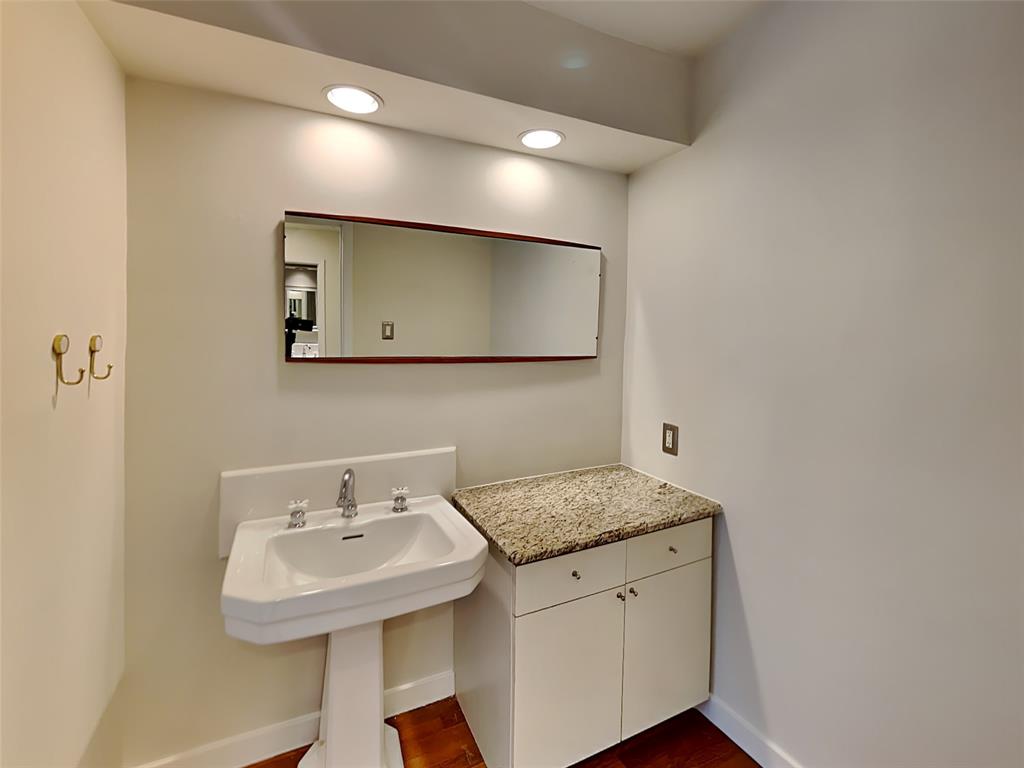 Buena Vista Condo 4402 - Residential Lease