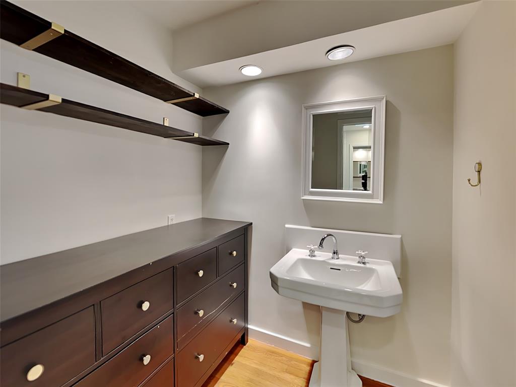 Buena Vista Condo 4402 - Residential Lease