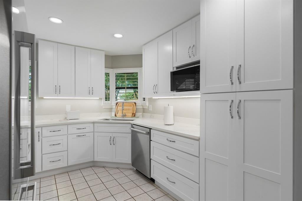3315 Water Oak Court