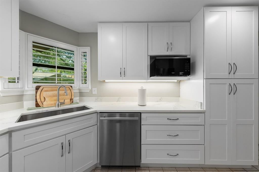 3315 Water Oak Court