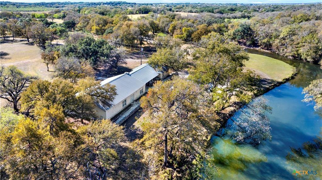 190 Private Road 3011