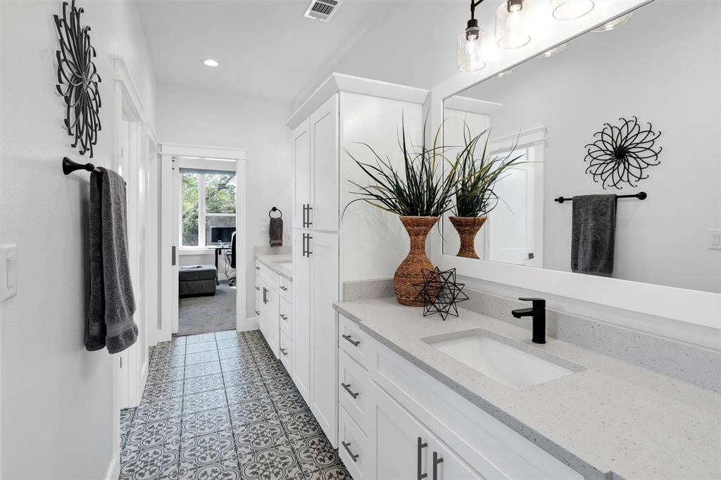 HIDDEN SPRINGS RANCH - Residential