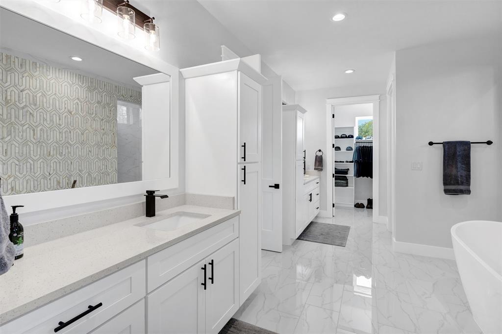 HIDDEN SPRINGS RANCH - Residential