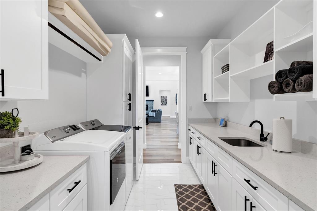 HIDDEN SPRINGS RANCH - Residential