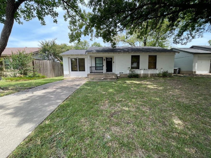 1,350 SQ FT! 4 bedroom, 2 bath home in Shiloh Terrace! Remodeled interior with modern upgrades throughout. Desirable single story floor plan! Stunning kitchen with included appliances, & ample cabinetry and countertop space. Open concept living and dining, great for en entertaining! Neutral interior with wood-like flooring throughout. This home offers 4 generously sized bedrooms, each with ample closet space! Both bathrooms have been tastefully updated with modern vanities, lighting, & shower surrounds. Blinds! Included washer and dryer. Enjoy an oversized backyard with patio & lush landscaping! Shiloh Terrace is a well maintained community with biking and walking trails throughout.