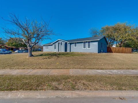 A home in Burleson