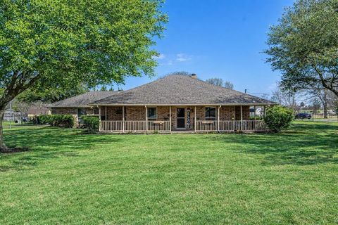 603 Roaring Creek Circle Oak Leaf TX 75154