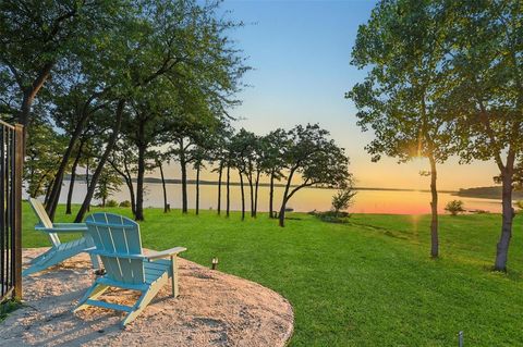 Photo of 6833 Red Bud Drive, Flower Mound, TX 75022 (MLS # 21049419)