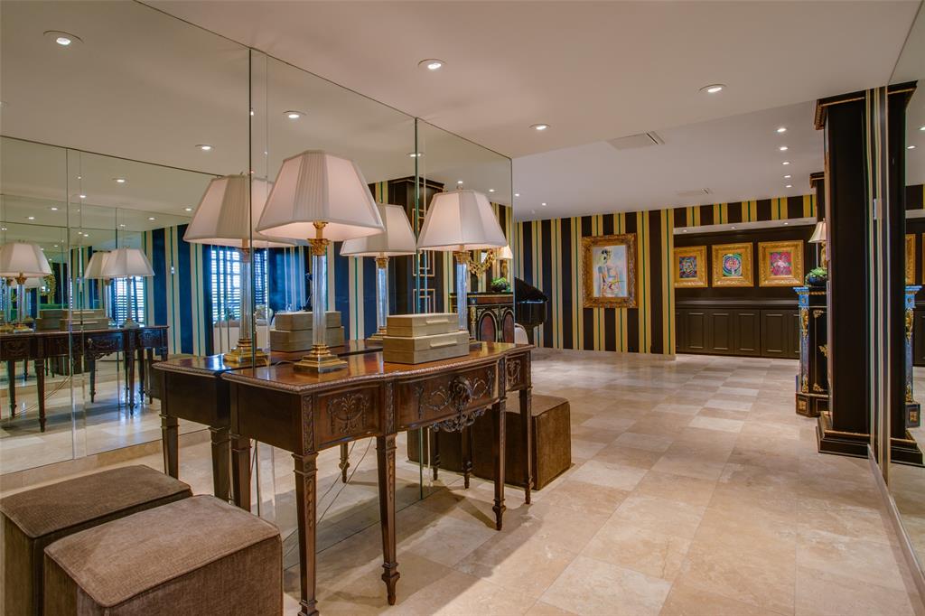 3525 Turtle Creek Boulevard 6D