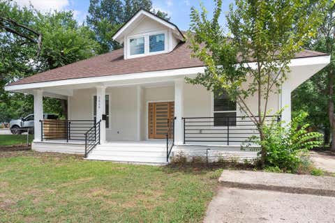 Photo of 1414 W 2nd Avenue, Corsicana, TX 75110 (MLS # 21308111)