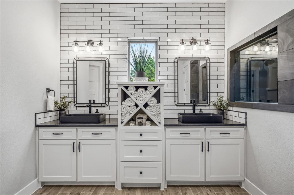 The Woods of Glen Ellen - Residential