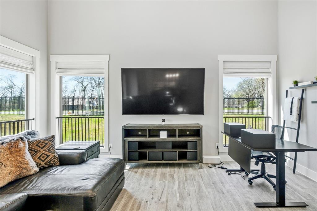 The Woods of Glen Ellen - Residential