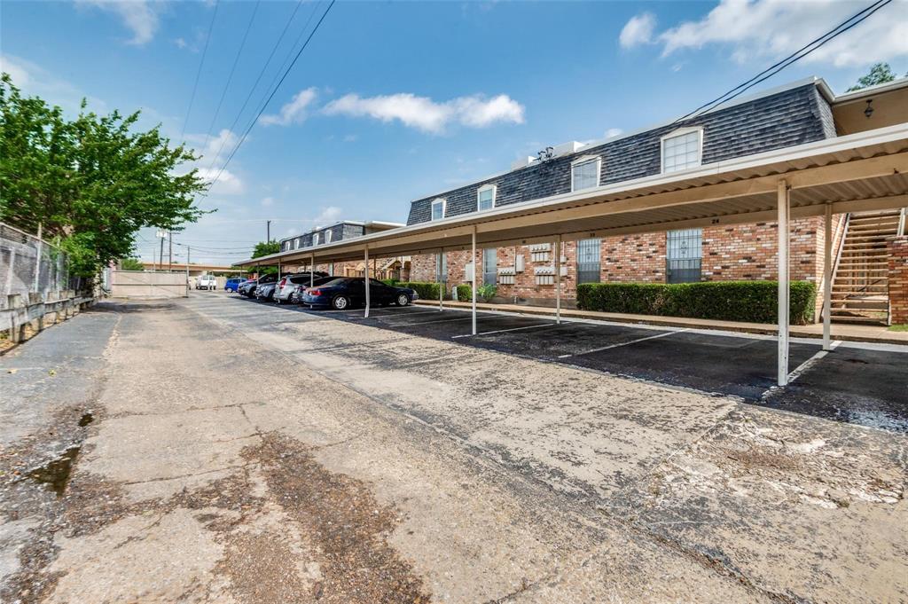 5323 Fleetwood Oaks Avenue 256