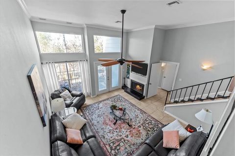 Photo of 2903 Lake Shore Drive #303, Waco, TX 76708 (MLS # 21179296)