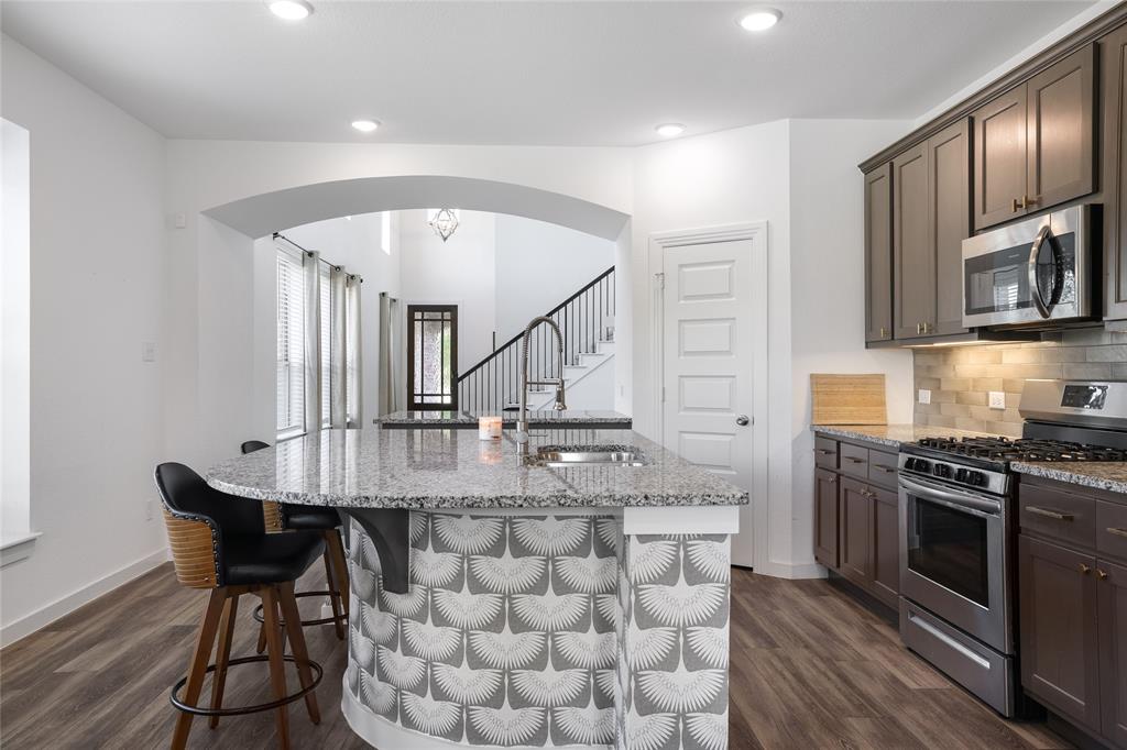 1004 Friesian Lane