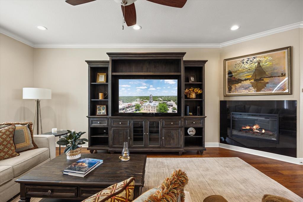 DeCordova Bend Estates - Residential