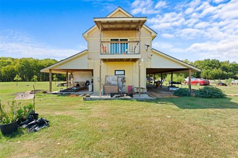 402 County Road 3422 Wills Point TX 75169