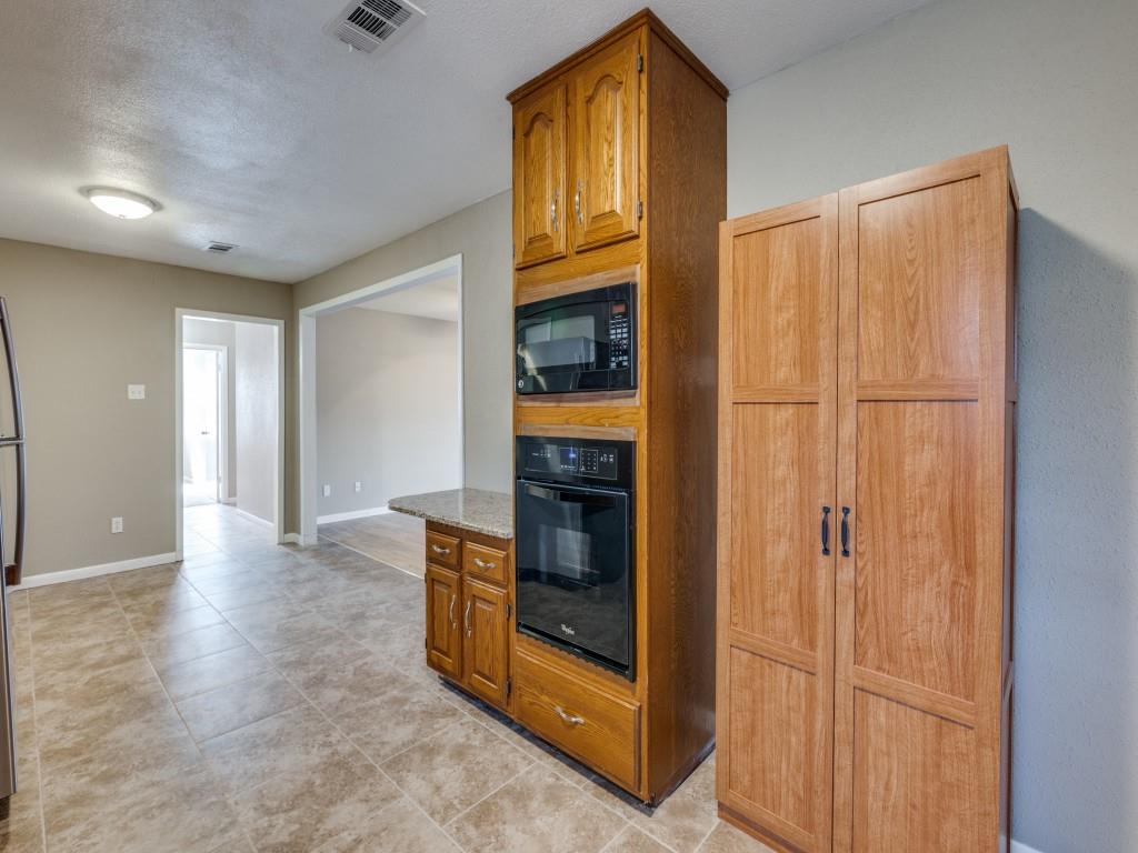 Fort Worth, Texas 76133, United States, 4 Bedrooms Bedrooms, ,3 BathroomsBathrooms,Residential,Active,175783