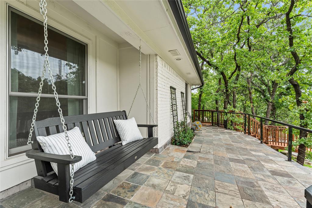 2822 Harvest Hill Drive