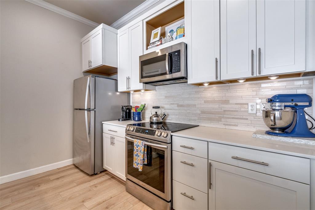 BELVEDERE CONDOS - Residential