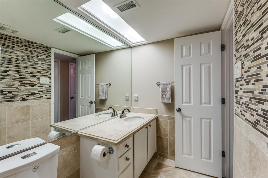 Paradiso Condo Ph 1 - Residential