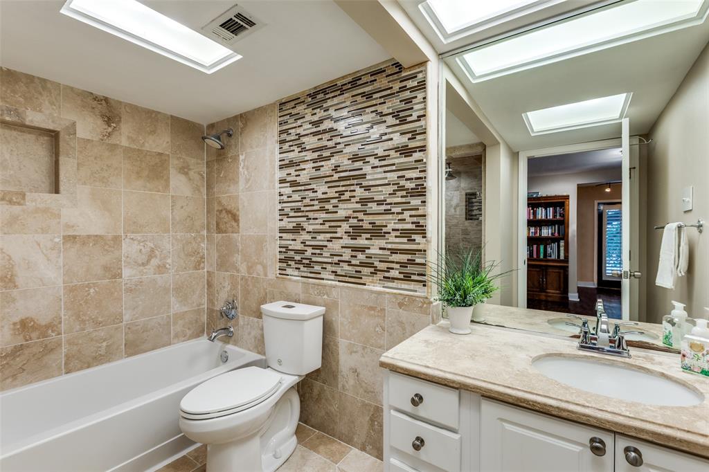 Paradiso Condo Ph 1 - Residential